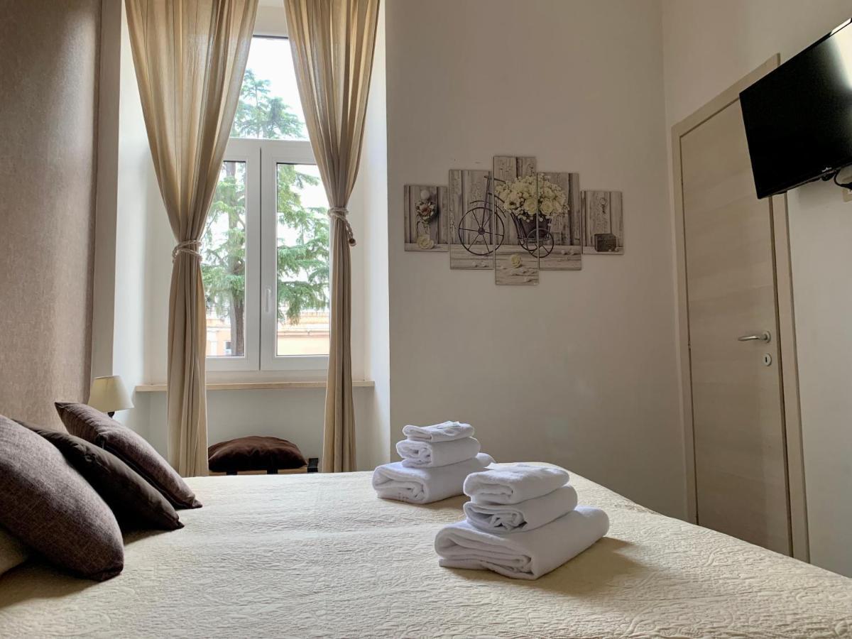 Guest House Casa Vicenza روما المظهر الخارجي الصورة
