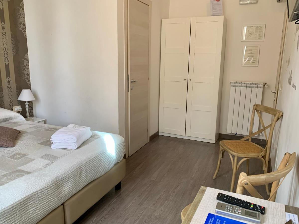 Guest House Casa Vicenza روما المظهر الخارجي الصورة