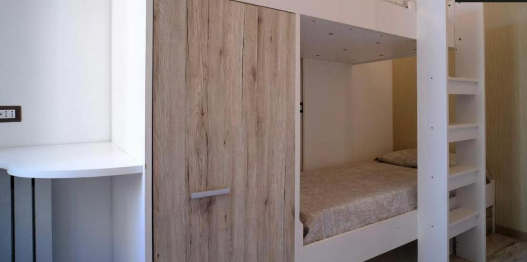 Guest House Casa Vicenza روما المظهر الخارجي الصورة