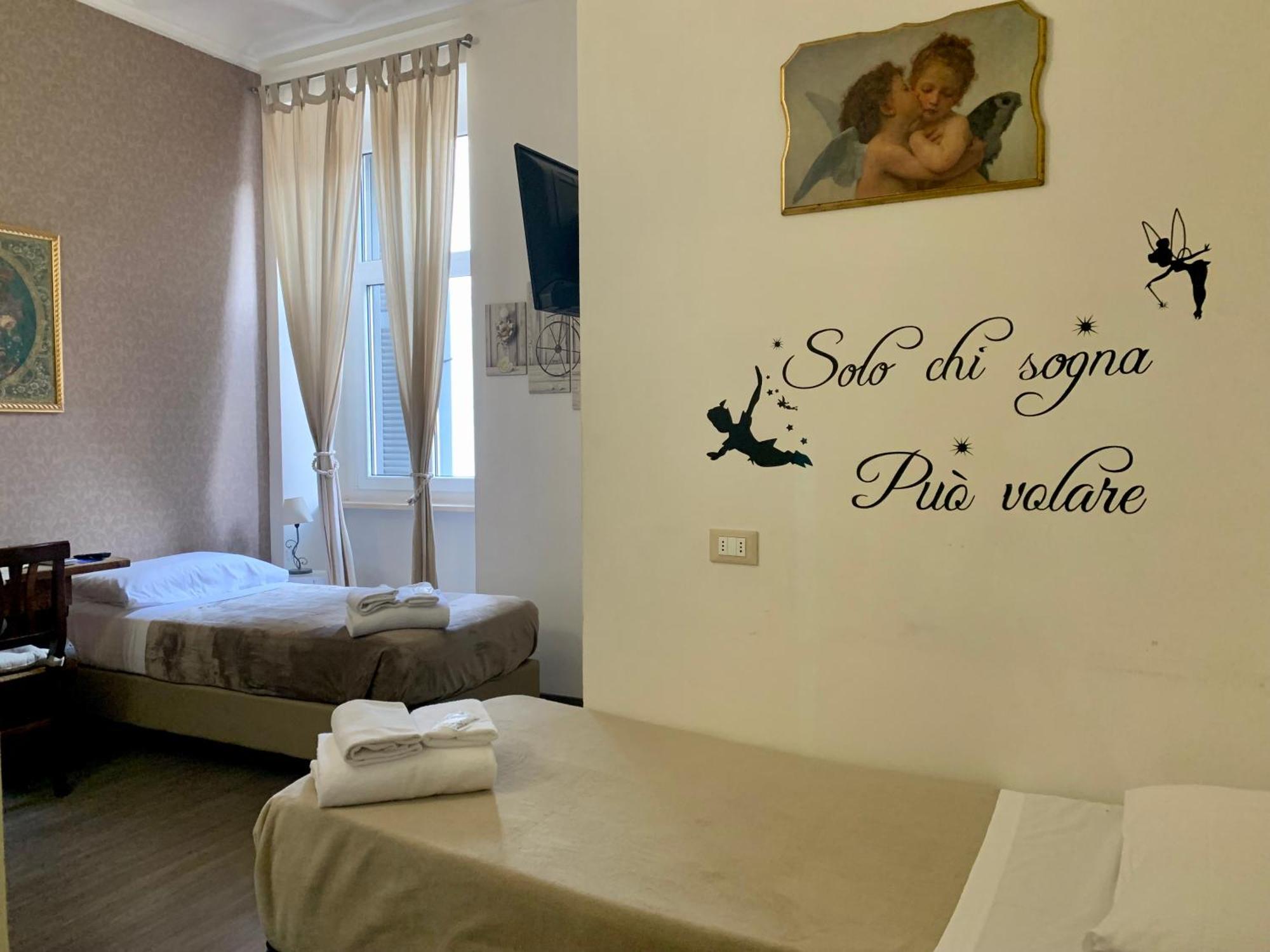 Guest House Casa Vicenza روما الغرفة الصورة