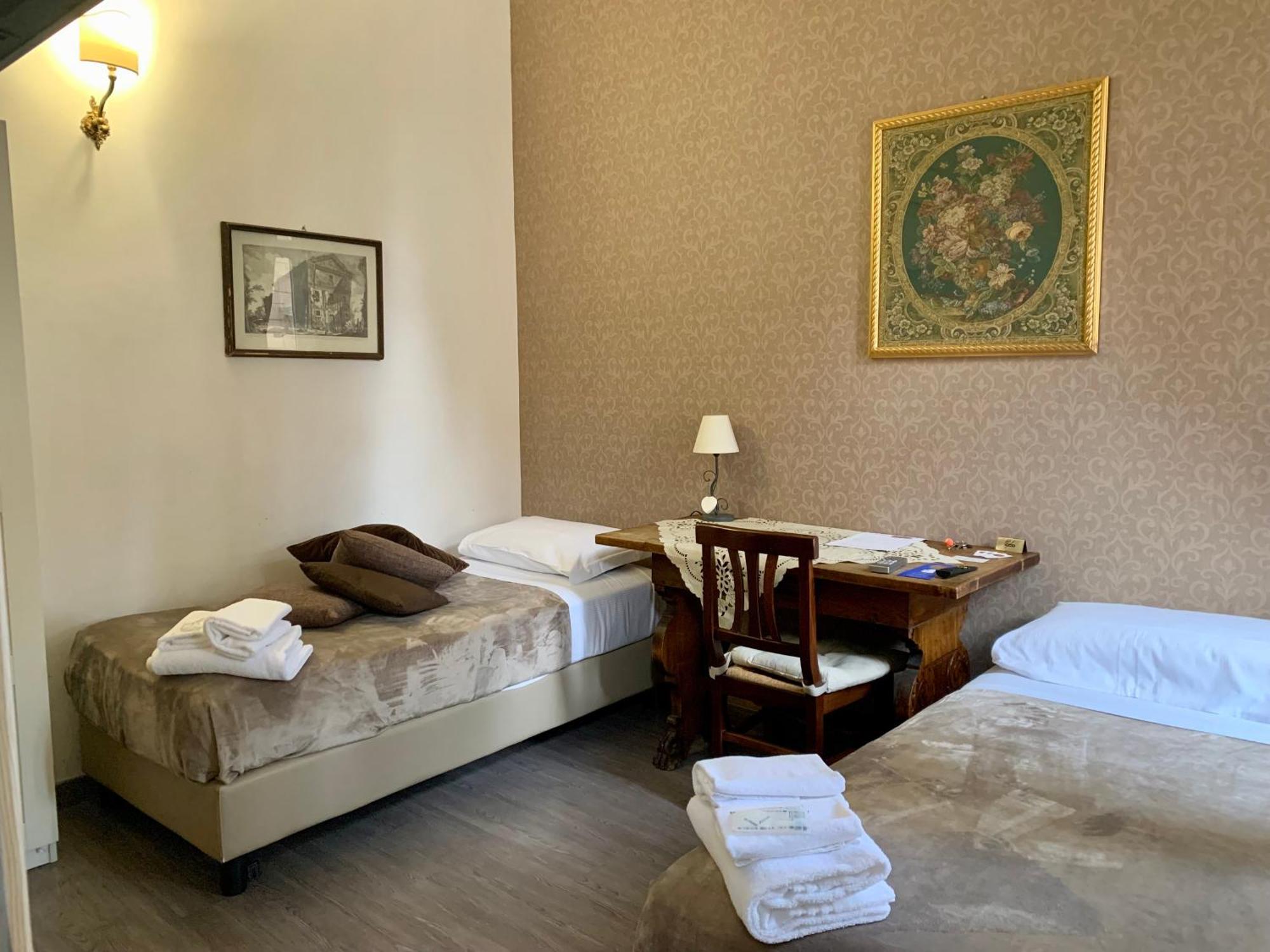Guest House Casa Vicenza روما الغرفة الصورة
